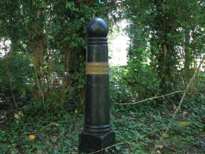 Greenwich Meridian Marker; England; Hertfordshire; Wyddial